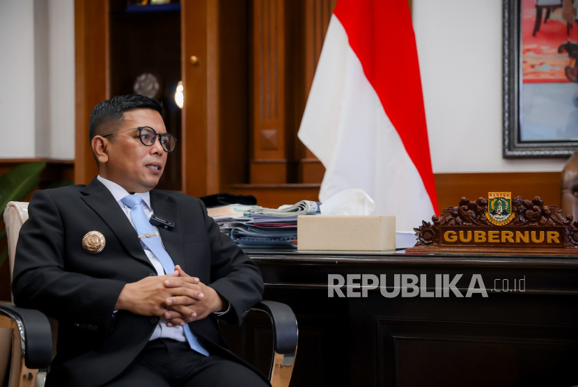 Gubernur Banten, Andra Soni