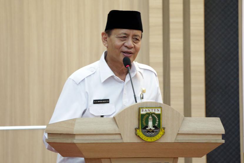 Dokumentasi. Gubernur Banten Wahidin Halim tertinggi dibandingkan tiga nama lain dalam Pilgub Banten.
