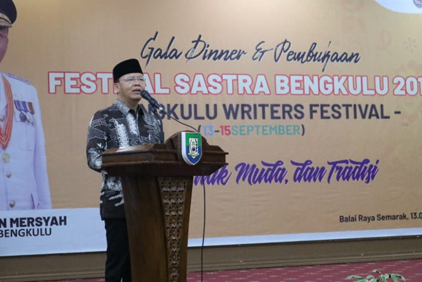 Gubernur Bengkulu membuka Festival Sastra Bengkulu
