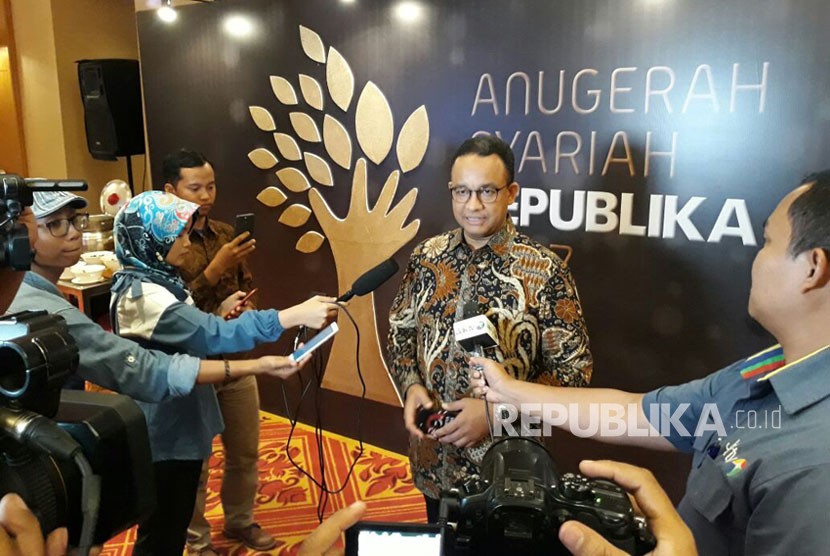 Gubernur DKI Jakarta Anies Baswedan di acara Anugerah Syariah Republika, JW Marriott, Jakarta, Rabu (6/12).