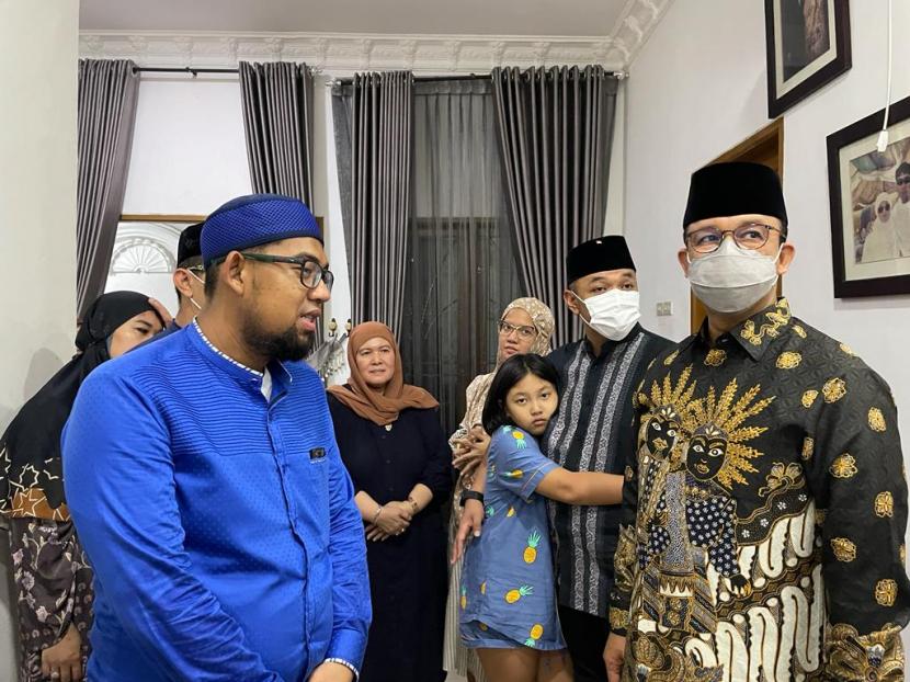 Gubernur DKI Jakarta Anies Baswedan menyebut Haji Lulung Abraham Lunggana sebagai icon tokoh Betawi di tingkat Nasional. Perjalanan hidup dan karier politik Haji Lulung disebut Anies akan diingat khalayak sepanjang waktu.
