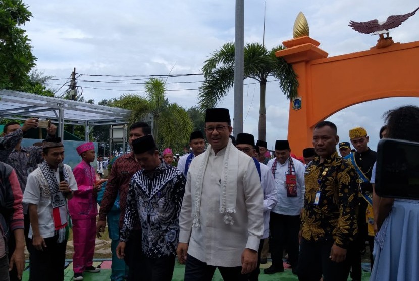 Gubernur DKI Jakarta Anies Rasyid Baswedan tiba di Pulau Pramuka untuk menghadiri Musrembang Kepulauan Seribu, Jumat (22/3).