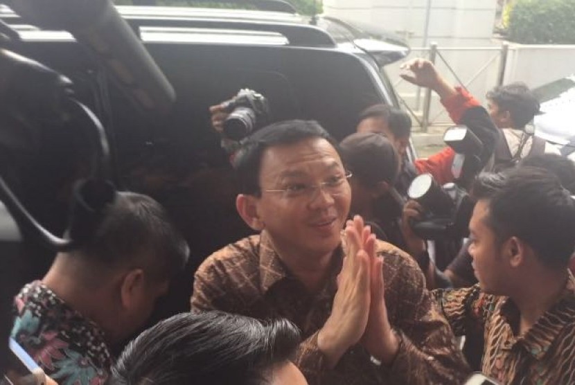 Gubernur DKI Jakarta, Basuki 'Ahok' Tjahaja Purnama setelah diperiksa di Bareskrim Polri soal pernyataannya terkait surah Al Maidah ayat 51, Senin (24/10).