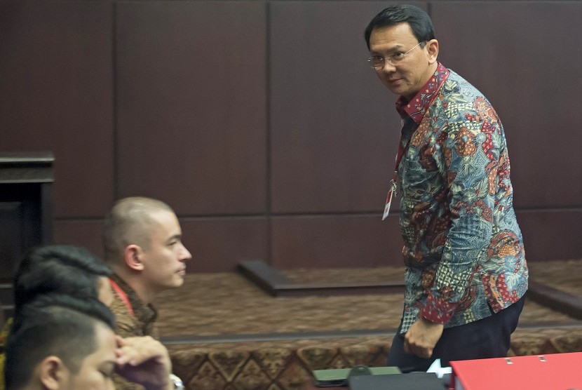 Gubernur DKI Jakarta Basuki Tjahaja Purnama atau Ahok (kanan).