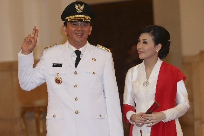 Gubernur DKI Jakarta Basuki Tjahaja Purnama bersama Ketua Tim Penggerak PKK Veronica Tan.