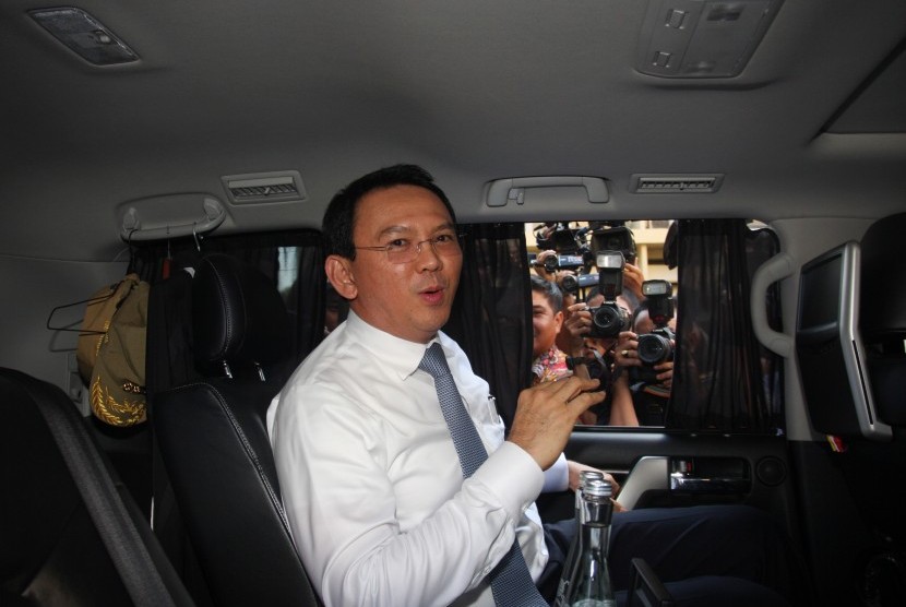 Gubernur DKI Jakarta, Basuki Tjahja Purnama (Ahok) seusai menjalani pemeriksaan di Bareskrim, Mabes Polri, Jakarta, Rabu (29/7).