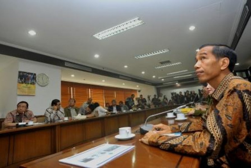 Gubernur DKI Jakarta, Joko Widodo ke DPR, Senin (21/1).