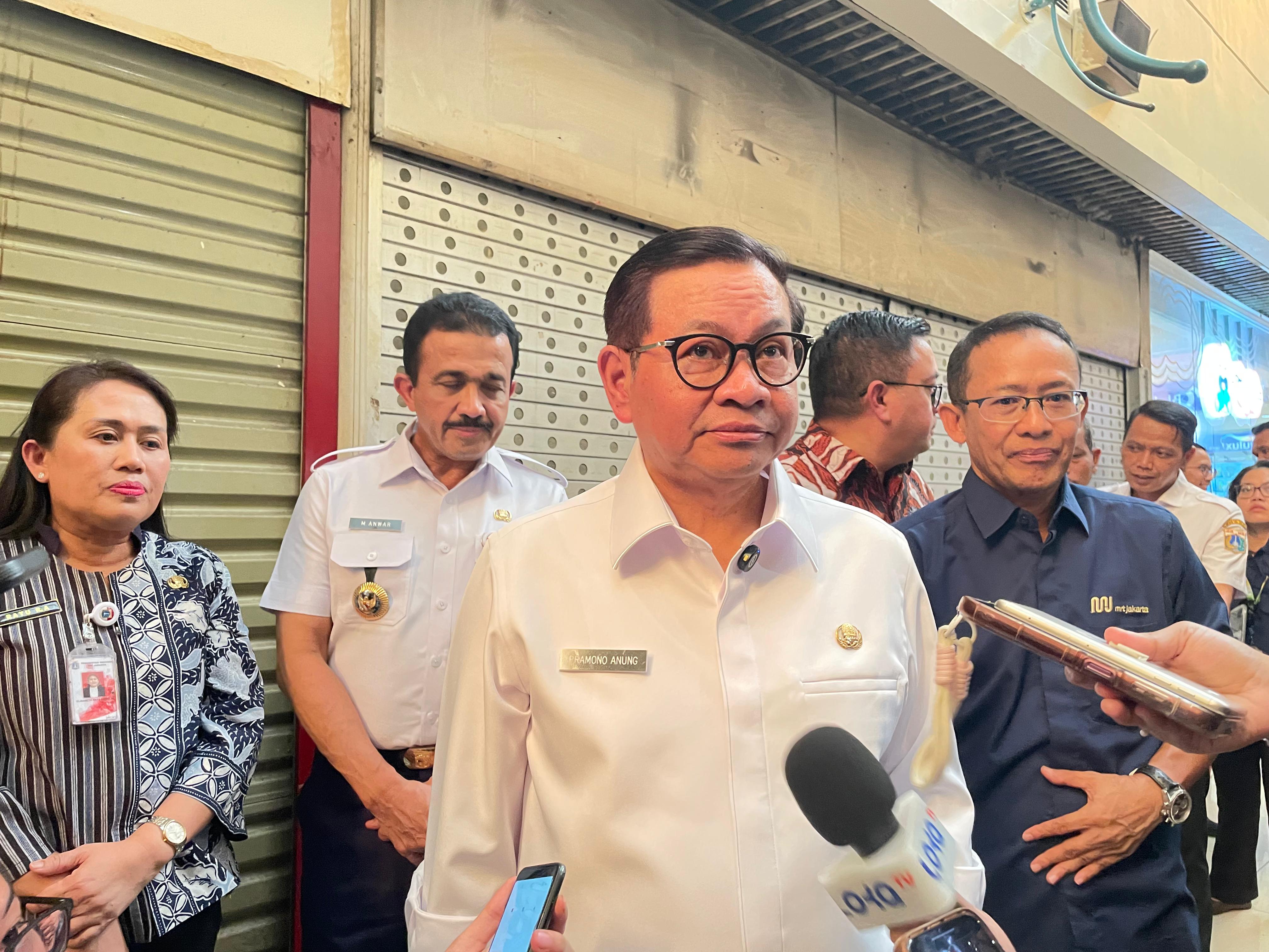 Gubernur DKI Jakarta Pramono Anung mengunjungi District Blok M, Jakarta, Rabu (3/9/2025).