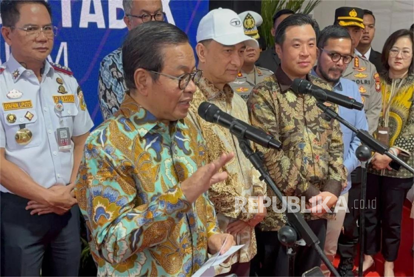 Gubernur DKI Jakarta Pramono Anung Wibowo saat dijumpai di wilayah PIK 2, Kabupaten Tangerang, Provinsi Banten, Kamis (22/5/2025)