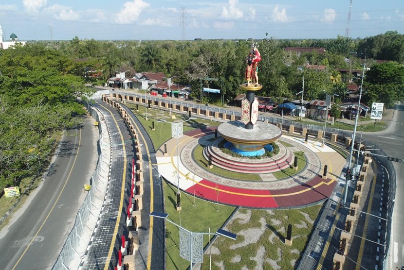 Gubernur H Sugianto Sabran pada Senin (15/6/2023), mengatakan Bundaran Mahir Mahar akan di tata ulang dengan sentuhan artistik modern tanpa menghilangkan kekhassan Kalteng. 