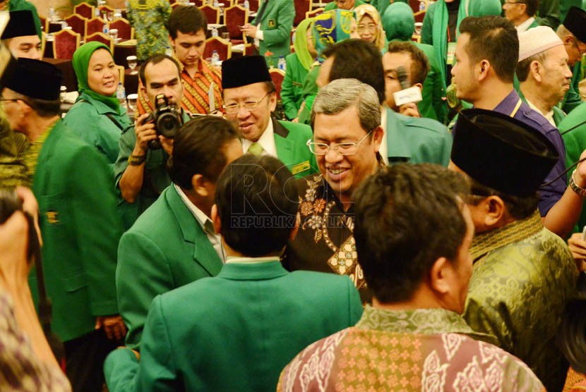 Gubernur Jabar Ahmad Heryawan hadir di tengah-tengah para kader P3 dalam 'Musyawarah Kerja Nasional II DPP P3' di Hotel Grand Preanger, Kota Bandung, Jumat (7/2). 