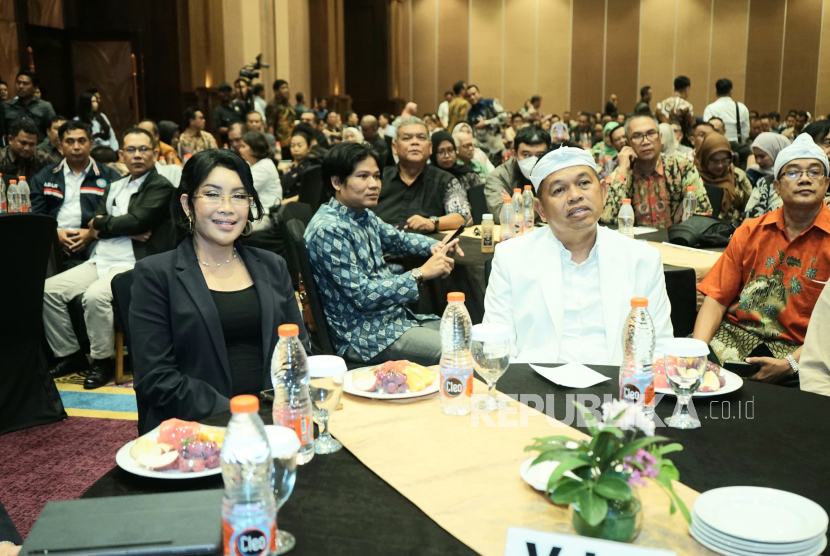 Dedi Mulyadi Bertemu dengan Ketua Apindo Jabar Ning Wahyu, Bahas Soal Pajak hingga UMK