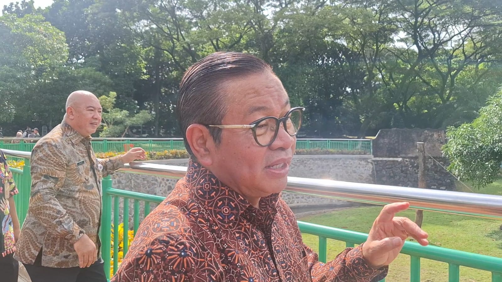 Gubernur Jakarta Pramono Anung mengunjungi Taman Margasatwa Ragunan, Kamis (20/11/2025). 