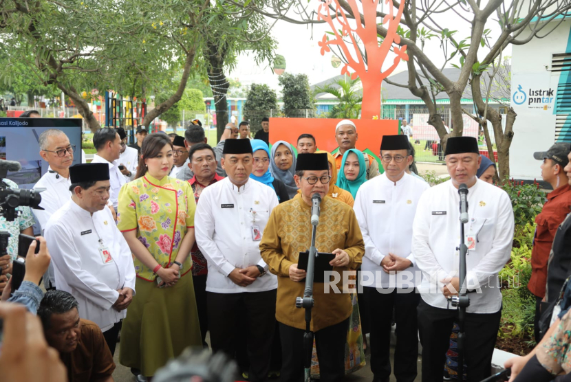 Gubernur Jakarta Pramono Anung Wibowo meresmikan pembukaan lima taman di Ibu Kota selama 24 jam mulai Jumat (16/5/2025). 
