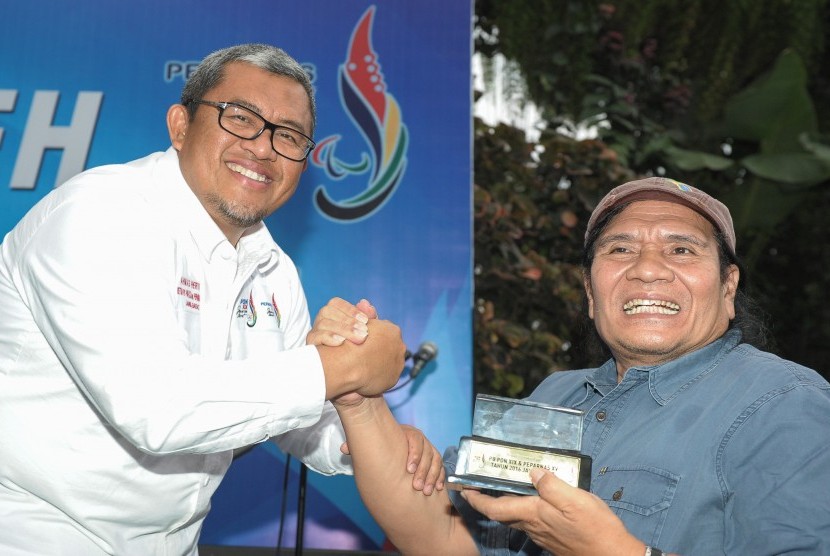 Presiden NPC Indonesia Senny Marbun (kanan).