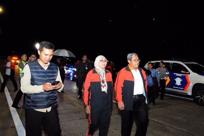 Gubernur Jawa Barat Ahmad Heryawan melakukan uji coba Tol Soreang-Pasirkoja (Seroja)