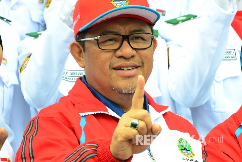 Chairman of National Sports Week XIX at West Java, Ahmad Heryawan. (Republika/Edi Yusuf)