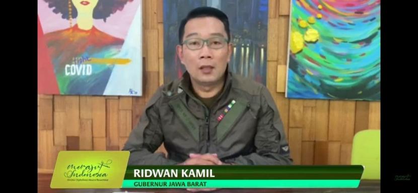 Gubernur Jawa Barat, Ridwan Kamil menuturkan Pemprov Jabar  akan terus mendukung program pelestarian Budaya, Bahasa dan Aksara Sunda kedepannya.