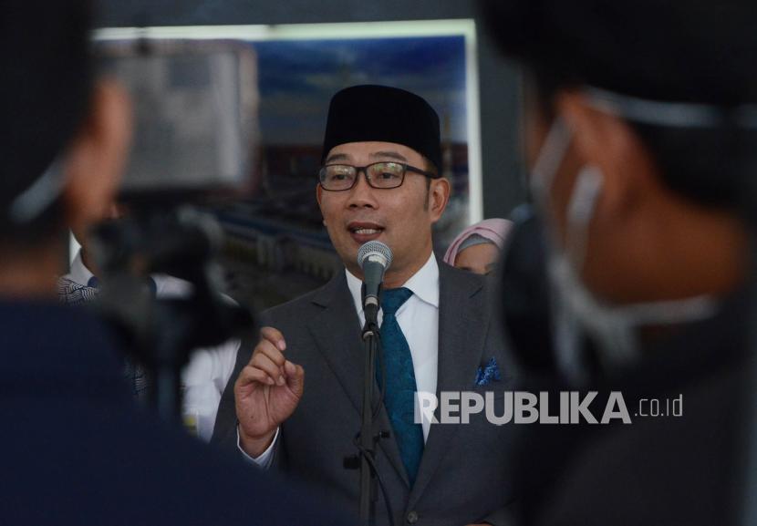 Emil Imbau Warga Wudhu di Rumah Sebelum Shalat di Masjid. Gubernur Jawa Barat Ridwan Kamil(Republika/Edi Yusuf)