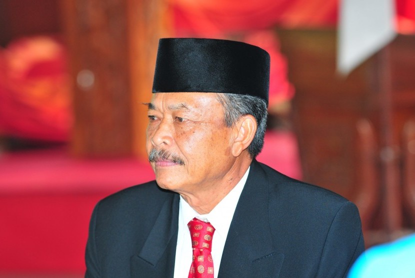 Gubernur Jawa Tengah Bibit Waluyo