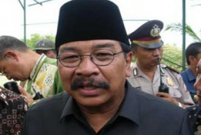 Gubernur Jawa Timur (Jatim) Soekarwo