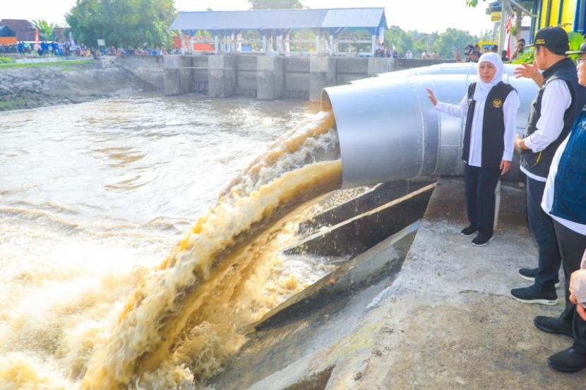 Ilustrasi infrastruktur air di Jawa Timur.