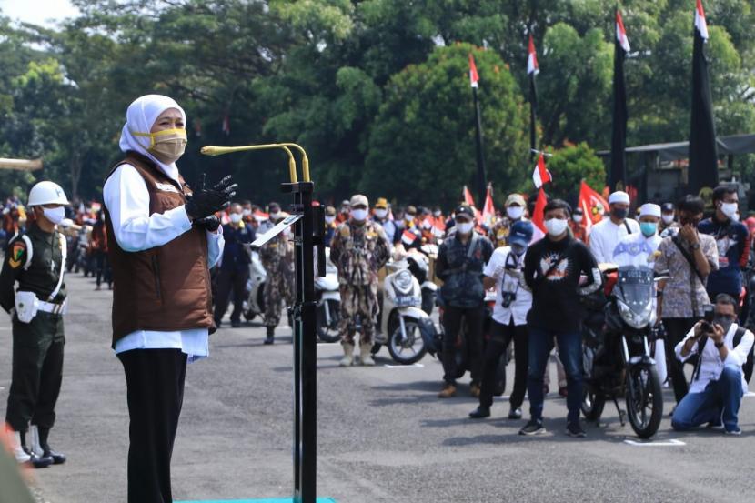 Ratusan Pesantren Dapat Bantuan Penegakan Protokol Kesehatan. Foto: Gubernur Jawa Timur, Khofifah Indar Parawansa 