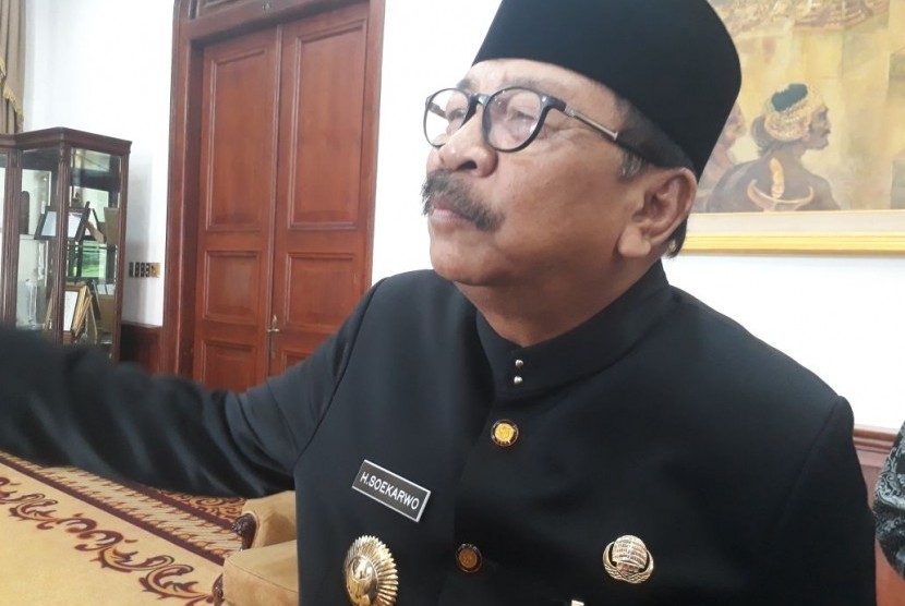 Gubernur Jawa Timur Soekarwo