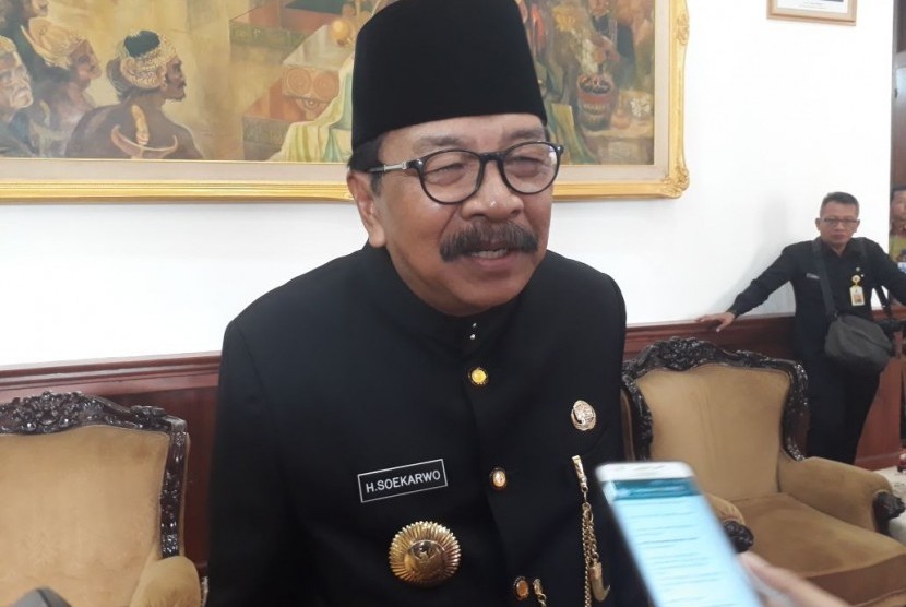 Gubernur Jawa Timur Soekarwo