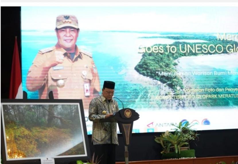 Gubernur Kalimantan Selatan, H Sahbirin Noor menyatakan Geopark Meratus mengusung suatu konsep, pengembangan ekonomi masyarakat secara berkelanjutan, yang bertumpu pada tiga pilar, yaitu konservasi, edukasi, dan pembangunan ekonomi masyarakat setempat, secara berkelanjutan.