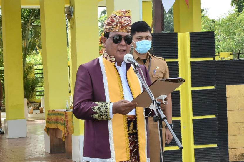 Gubernur Kalimantan Selatan (Kalsel), Sahbirin Noor memimpin upacara peringatan wafat Pahlawan Nasional Pangeran Antasari ke-159 di Kompleks Pemakaman kawasan Masjid Jami Banjarmasin, Senin (11/10).