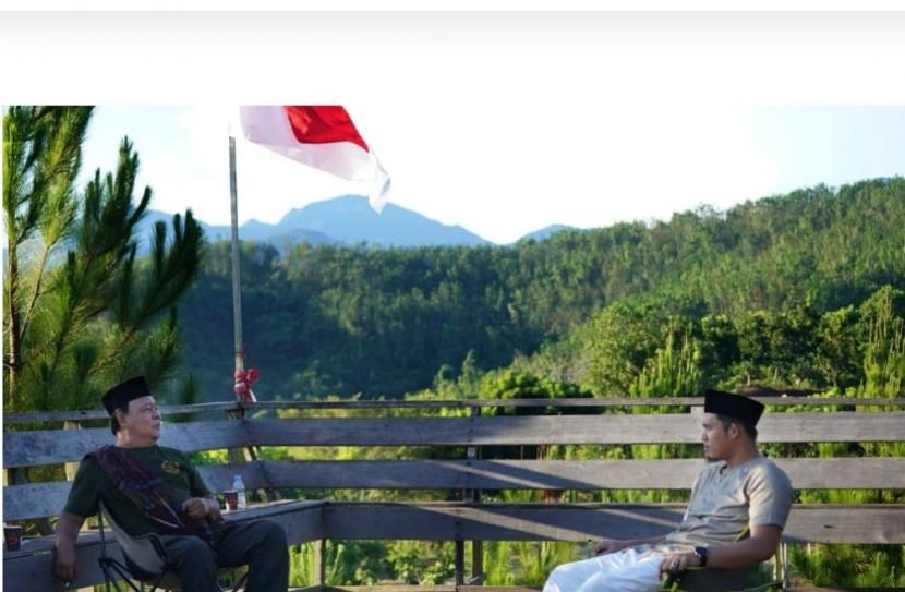 Gubernur Kalimantan Selatan Sahbirin Noor mendukung penuh upaya peningkatan promosi pariwisata sebagai bagian dari transformasi Kalsel dari sumber daya tak terbarukan menjadi sumber daya terbarukan. Pelestarian Geopark Meratus salah satunya.