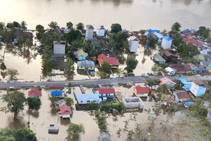 Pantauan udara titik- titik banjir yang masih terendam dan masih terisolir wilayah Kota Palangka Raya dan Kabupaten Katingan (ilustrasi)