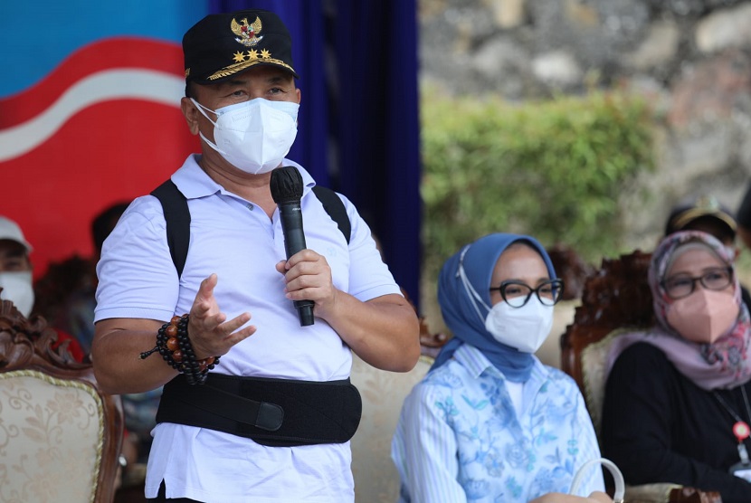 Gubernur Kalteng H. Sugianto Sabran mendorong UMKM mengoptimalkan pemanfaatan PEN yang tersedia.
