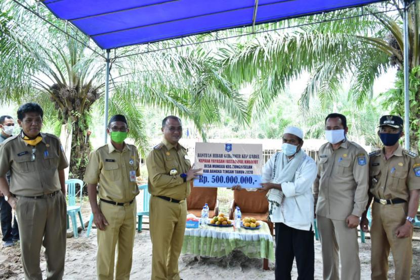  Gubernur Kepulauan Bangka Belitung (Babel), Erzaldi Rosman menyambut baik pendirian Pondok Pesantren (Ponpes) Fastabiqul Khoirot yang berada di Desa Munggu, Kecamatan Sungai Selan, Kabupaten Bangka Tengah.