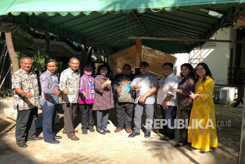Gubernur Kepulauan Bangka Belitung, Dr H Erzaldi Rosman SE MM dalam kunjungannya ke Institut Teknologi Sepuluh Nopember (ITS) Surabaya.