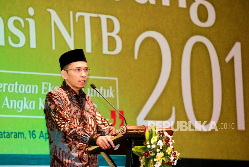 Gubernur NTB Muhammad Zainul Majdi atau Tuan Guru Bajang (TGB) membuka Musyawarah Rencana Pembangunan (Musrenbang) Provinsi NTB di Hotel Lombok Raya, Mataram, NTB, Senin (16/4).