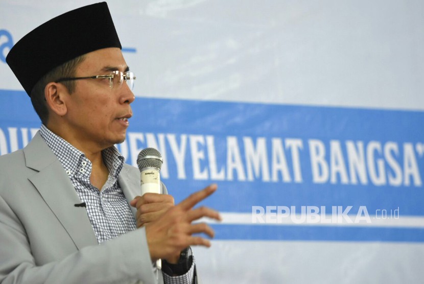 Gubernur NTB TGB Zainul Majdi menyampaikan tausyiahnya saat tabligh akbar di Masjid Baitul Ilmi, Institut Informatika dan Bisnis (IIB) Darmajaya, Bandar Lampung, Lampung, Kamis (22/3).