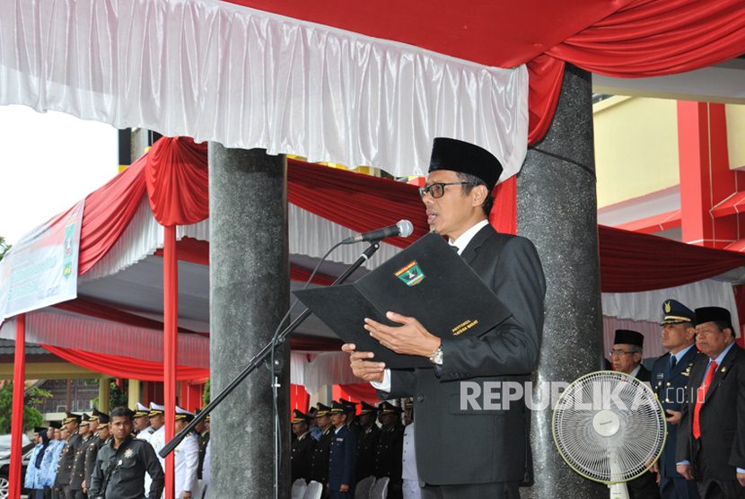 Gubernur Sumatera Barat (Sumbar) Irwan Prayitno menghadiri Upacara  Hari Kesaktian Pancasila bertempat di halaman kantor Gubernur, Sumatera Barat, Ahad (1/10).