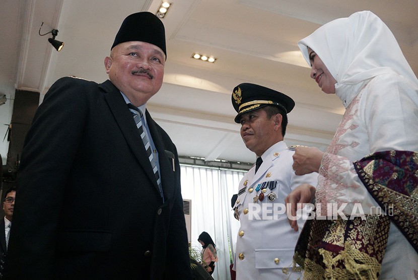 Gubernur Sumatera Selatan (Sumsel) Alex Noerdin melantik Richard Cahyadi yang sebelumnya Kepala Badan Kesatuan Bangsa dan Politik (Kesbangpol) Provinsi Sumsel sebagai Penjabat Wali Kota Prabumulih , Ahad (13/5).