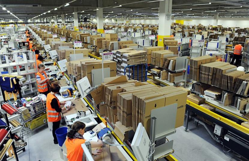 Amazon beralih dari penggunaan plastik bubble mailer dan air pillow ke kemasan kertas.