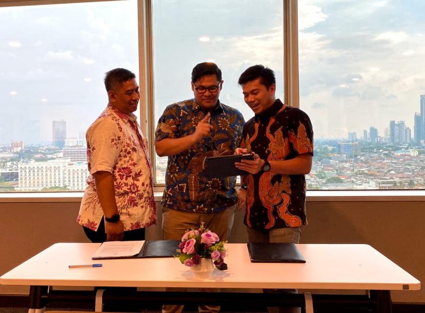 Guna terus mendukung akselerasi transformasi digital di Indonesia,  APJII bersama PT Adhouse Clarion Events berencana menyelenggarakan Digital Transformation Indonesia Conference & Expo (DTI-CX). Perhelatan DTI-CX ini rencananya akan dilaksanakan pada 12-13 Juli 2023.