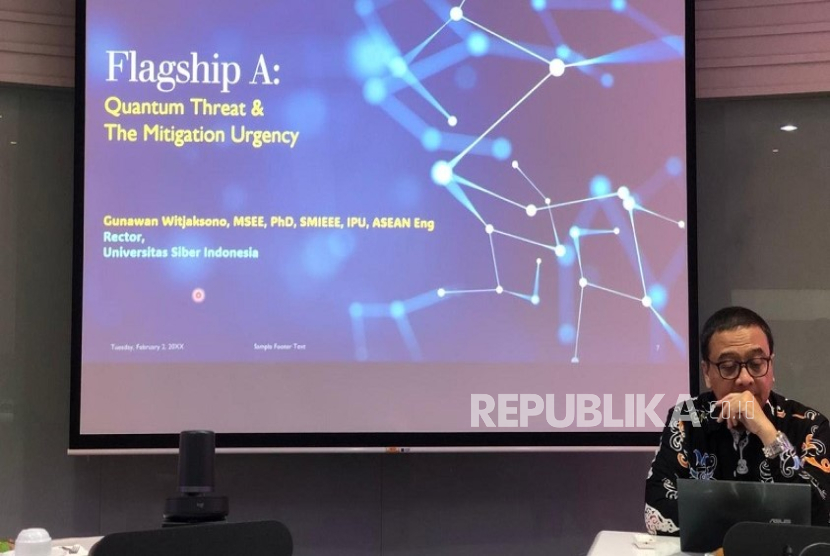 Gunawan Witjaksono, Ph.D, Rektor Cyber University.