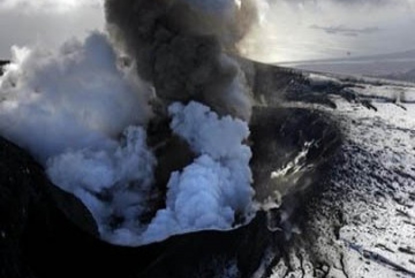 Kantor Meteorologi Islandia (IMO) para Rabu (3/8/2022) mengumumkan erupsi gunung berapi di dekat ibu kota Islandia, Reykjavik. Ilustrasi.