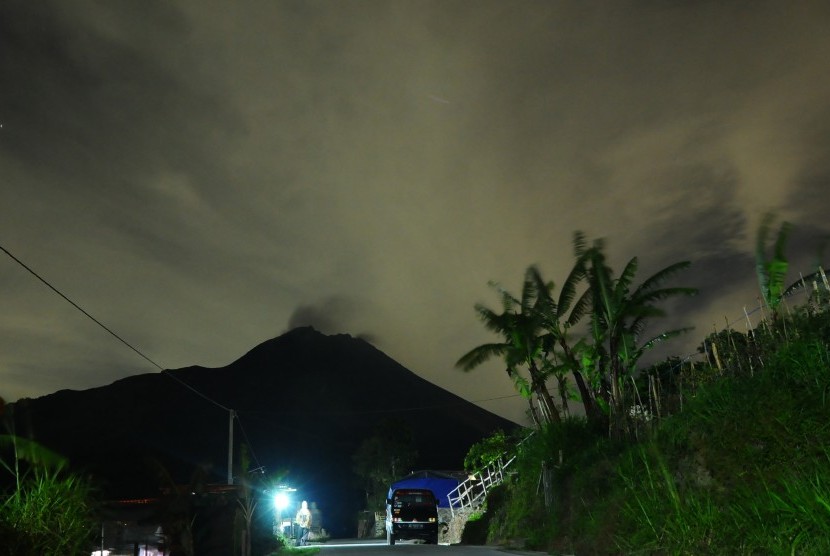 Gunung Merapi.