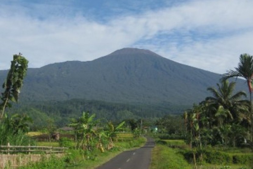 Gunung Selamet