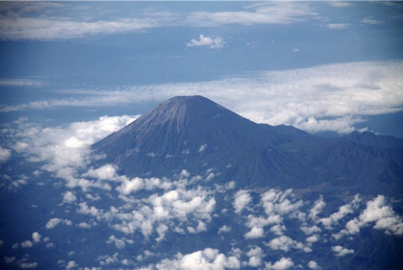 Gunung Semeru 