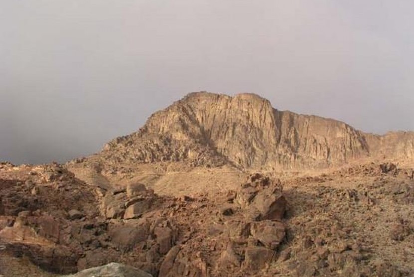 The Names of the Mountains Called in the Quran. Photo: Gunung Sinai