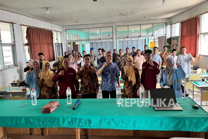 Tingkatkan Kompetensi, Guru PAI SMP Bandung Barat Diberi Pemahaman Soal Literasi Tafsir Digital