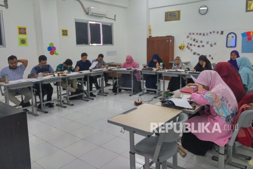 Guru SIT AULIYA kembangkan skill Seven Habits dan karakter.